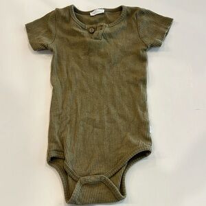 Jamie Kay Organic Essentials Bodysuit - Size 1 year